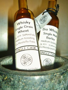 Farthofers Bio-Whisky im Duo 004